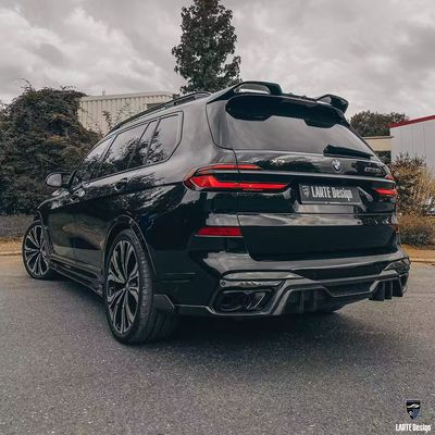 بي ام دبليو X7 كربون فائبر جسم كيت X7 LD نمط كربون فائبر الجهة الأمامية شفة موزع قوس عجلة غطاء