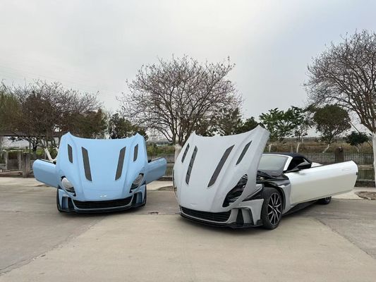 أستون مارتن DB11 كميات الجسم الألياف الكربونية DB11 النمط الرئيسي الأمامي والخلفي الوقاية الجانبية السترة المروحة غطاء الغطاء