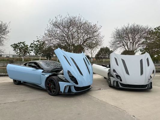 أستون مارتن DB11 كميات الجسم الألياف الكربونية DB11 النمط الرئيسي الأمامي والخلفي الوقاية الجانبية السترة المروحة غطاء الغطاء