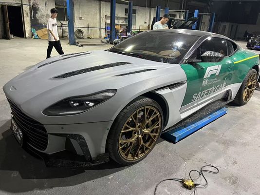 أستون مارتن DB11 كميات الجسم الألياف الكربونية DB11 النمط الرئيسي الأمامي والخلفي الوقاية الجانبية السترة المروحة غطاء الغطاء