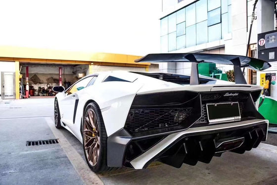 لـ (لامبورغيني أفنتادور) LP700 مجموعة جسم الألياف الكربونية أفنتادور 740SV تم ترقيته