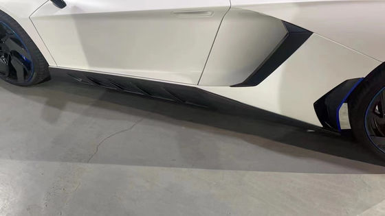 لـ (لامبورغيني) LP700 LP750 كيس جسم ألياف الكربون LP700 750 تحديث Novi Front Shovel Side Skirt
