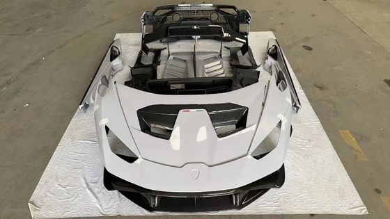 مجموعة جسم STP الألياف الكربونية لـ Lamborghini Huracan LP580 LP610 الألياف الكربونية الأمامية والخلفية