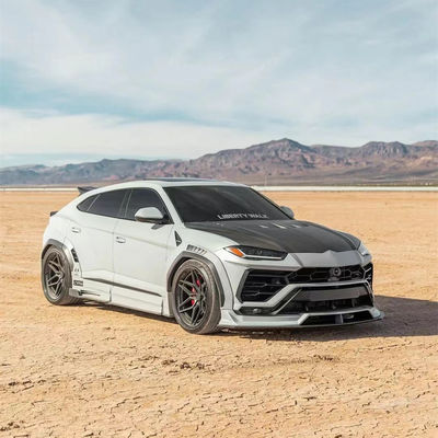 مجموعة الأجسام العريضة للامبورغيني URUS مجموعة الأجسام من الألياف الكربونية Urus مجموعة الأجسام العريضة من الألياف الكربونية