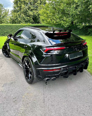 لـ لامبورغيني URUS كربون فايبر سبويلر URUS ترقية النمط PD كربون فايبر سبويلر الجناح العلوي