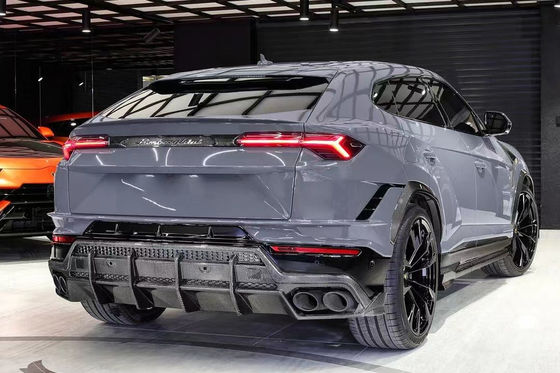 2023-2024 Lamborghini كيت جسم URUS Top Style كيت سبويلر مزيل الشفاه الأمامي
