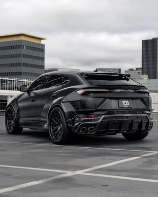 سيارة لامبورغيني سوداء جسد URUS تم ترقيته 1016 غطاء غطاء جسد واسع