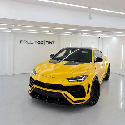1016 Style Lamborghini Body Kit Urus ألياف الكربون أمام شفتي Diffuser Spoiler Hood أبيض