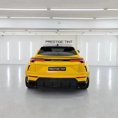 1016 Style Lamborghini Body Kit Urus ألياف الكربون أمام شفتي Diffuser Spoiler Hood أبيض