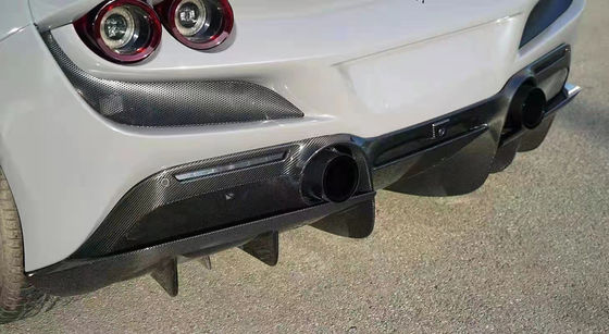 قطع غيار السيارات لـ فيراري F8 كيس جسم ألياف الكربون F8 ترقية Novi Style Diffuser Diffuser Carbon Fiber