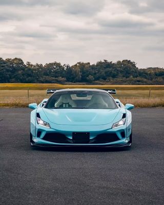 F8 Ferrari Auto Body Kit LB Style Blue Carbon Fiber Spoiler Lip Wide Body Kit قوس العجلات