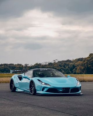 F8 Ferrari Auto Body Kit LB Style Blue Carbon Fiber Spoiler Lip Wide Body Kit قوس العجلات