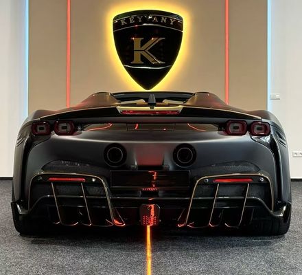فيراري SF90 جسم ألياف الكربون SF90 KY PP مادة بلاستيكية مزعجة متلاشى الجانب