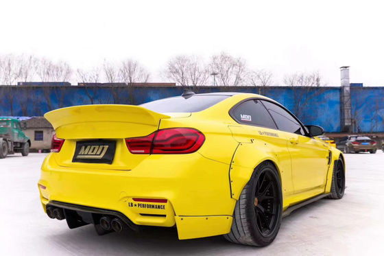مجموعة LB واسعة الجسم لـ BMW M4 F82 مجموعة واسعة الجسم M4 F82 تحديث LB Style Front Lip Diffuser Spoiler مجموعة جسم الألياف الكربونية