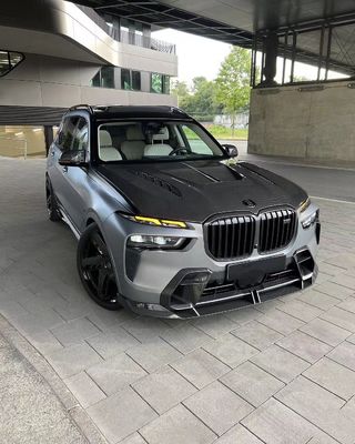 لـ BMW X7 مجموعة جسم الألياف الكربونية X7 مجموعة جسم الألياف الكربونية الأمامية المنتشرة