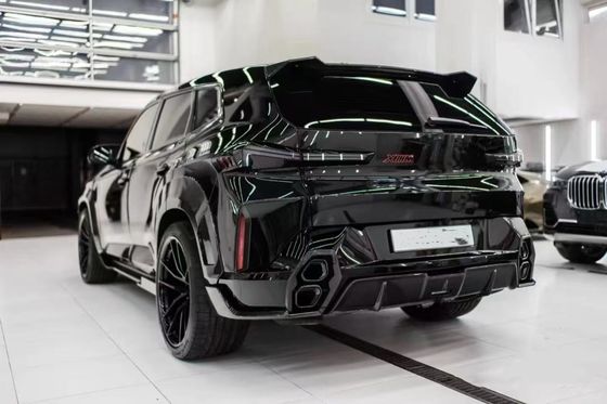 لمجموعة BMW XM الألياف الكربونية الكبيرة الجسم XM الترقيات RNG النمط الألياف الكربونية الجبهة الشفاه Diffuser عجلة قوس سبويلر غطاء الجسم العريض