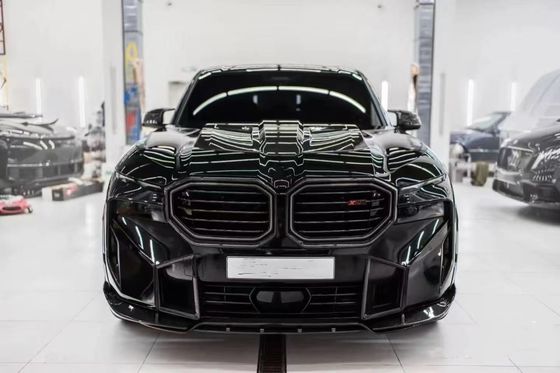 لمجموعة BMW XM الألياف الكربونية الكبيرة الجسم XM الترقيات RNG النمط الألياف الكربونية الجبهة الشفاه Diffuser عجلة قوس سبويلر غطاء الجسم العريض