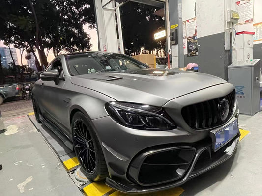 منتج جديد لميرسيدس W205 AMG C63 كوبيه كيس الجسم C63 كوبيه تحديث نمط IMP المصد الأمامي