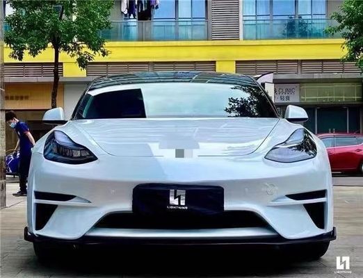بيع مجموعة تحديث لسيارة &quot; تيسلا موديل 3 &quot; مع ملفات مضاربة أمامية و خلفية على طراز الروبوت