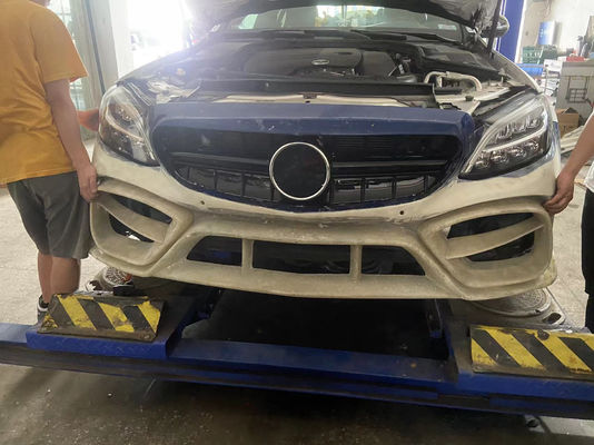 قطع غيار السيارات لميرسيدس W205 C180 C260 C300 مجموعة الهيكل W205 C180 C260 C300 تحديث أسلوب IMP مجموعة الهيكل الأمامية