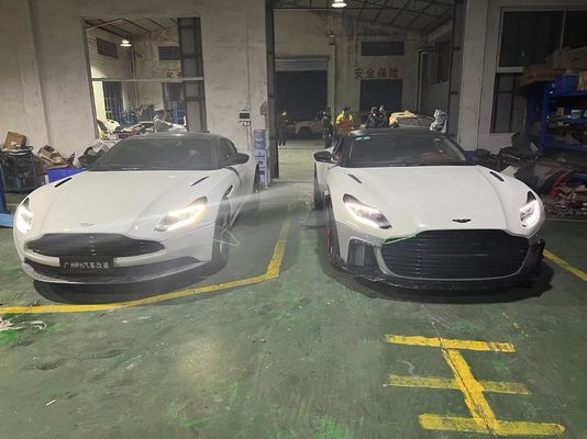 DB11 أستون مارتن عريض الجسم مجموعة خضراء مضارب شفتي مقسم Db11 مجموعة الجسم